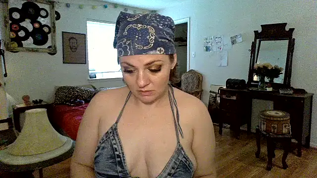 sophiarica online show from April 14, 8:53 pm