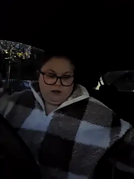 SassyTallulahMae online show from December 1, 4:20 pm