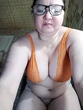 Holly-69 online show from March 18, 9:03 am