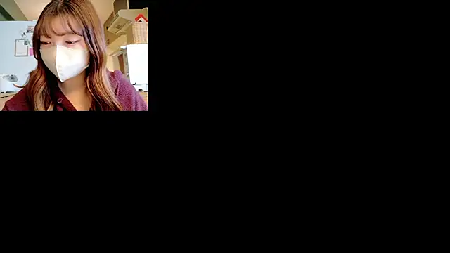 Snapshot of _Yui_ chatting on October 25, 5:04 am Yui online show from October 25, 5:04 am