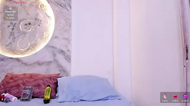 JulietaKane online show from February 18, 5:39 am