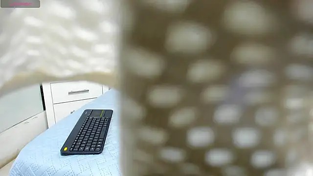 JulietaKane online show from October 28, 4:51 am