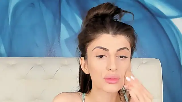 SkinnyDolly online show from October 7, 2:27 am