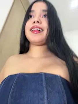 AuroraFiore online show from March 6, 5:13 am