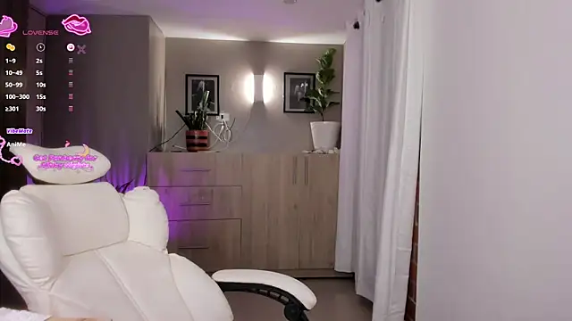 Niicoleta online show from April 9, 6:19 am