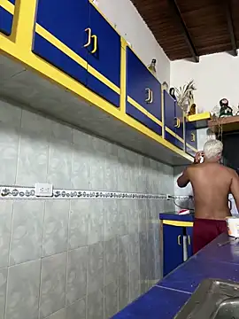 Leo bunny hot online show from December 19, 3:32 am