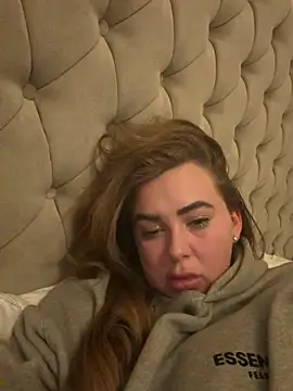 Mia MilesXXX online show from March 23, 4:51 am