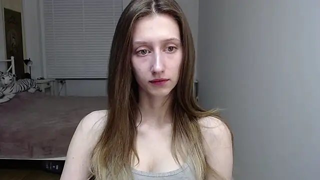 LUNA delight online show from April 15, 5:30 am