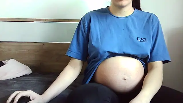 Ahotkittyxxx online show from December 15, 9:03 am