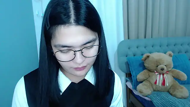 zhaviahale21 online show from October 15, 6:27 am