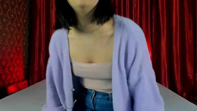  Polly Love  online show from September 29, 6:07 am