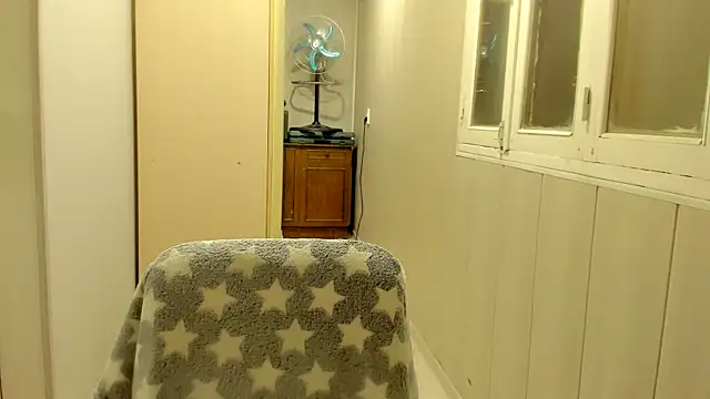 Snapshot of LunaXmii chatting on September 20, 11:03 pm LunaXmii online show from September 20, 11:03 pm