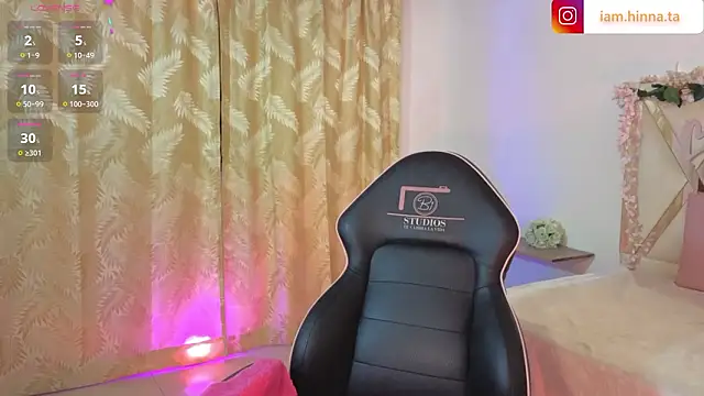 hina tay online show from February 8, 3:43 am