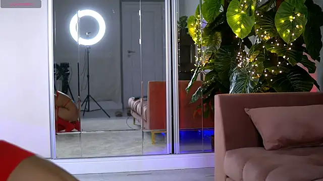 VivianneSteinX online show from December 13, 9:10 pm