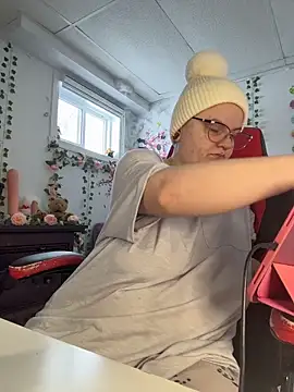 Sweetleeahxx online show from March 31, 12:05 pm