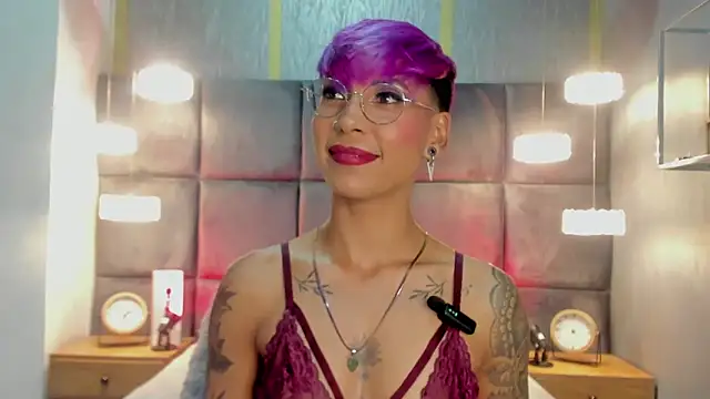 MiaMorgan  online show from September 28, 2:11 pm