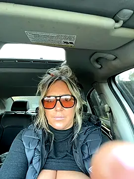 sunshinekisses online show from November 24, 8:33 pm