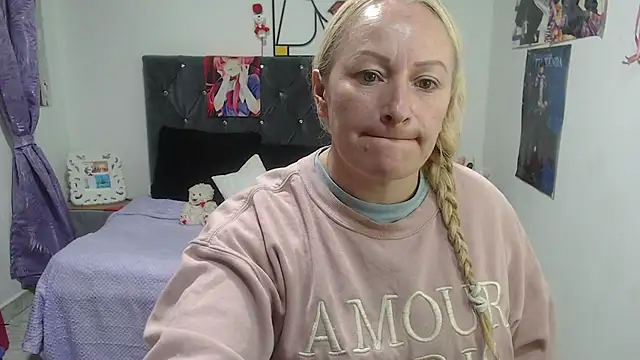 emperabigbootybigass online show from May 29, 12:47 pm