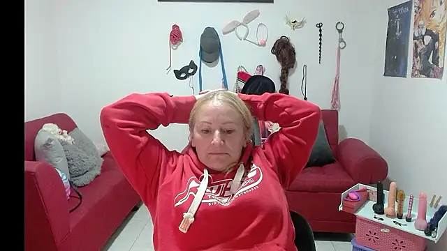 emperabigbootybigass online show from January 19, 12:12 pm
