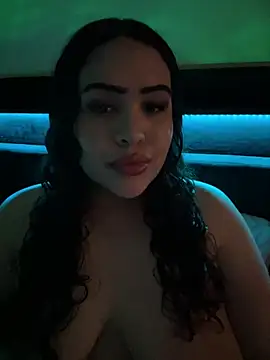 iTrapXXX online show from April 7, 3:30 am