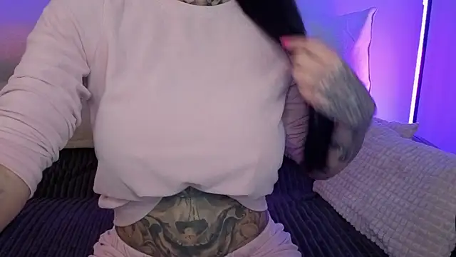 MeganWitch online show from March 25, 2:20 pm