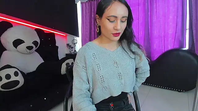 Snapshot of Coral_Gibson chatting on September 9, 1:33 pm Coral Gibson online show from September 9, 1:33 pm