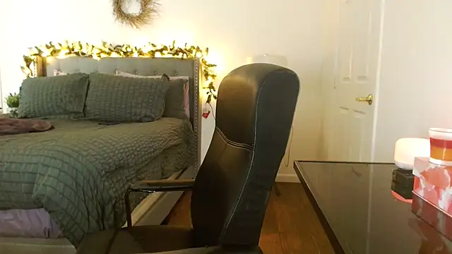 AlyssiaAmoreXO online show from December 20, 8:35 pm