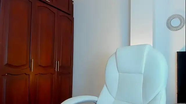 kathyajhonss online show from November 17, 12:22 am