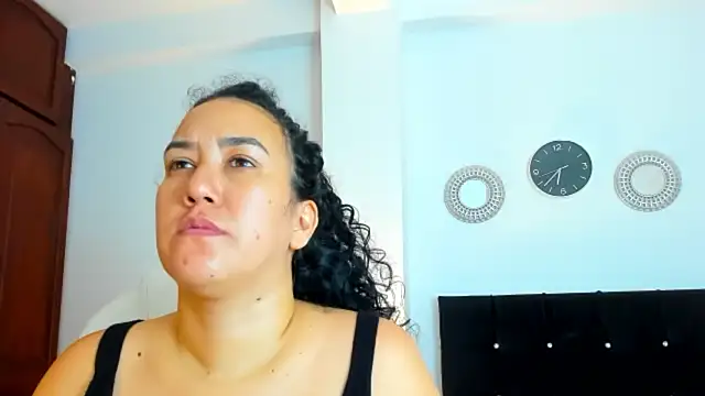 kathyajhonss online show from July 6, 11:40 pm