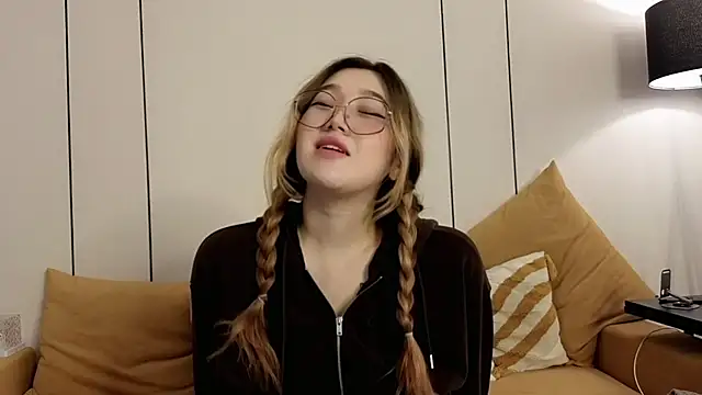 Jennatyan online show from March 16, 5:44 am