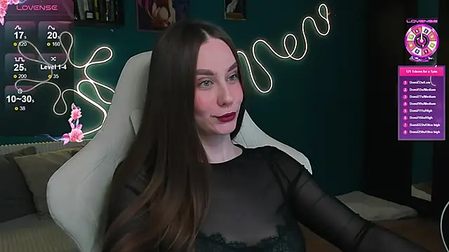 katie taylorr online show from June 18, 8:25 pm
