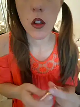 SexyLayla1 online show from April 9, 5:21 am