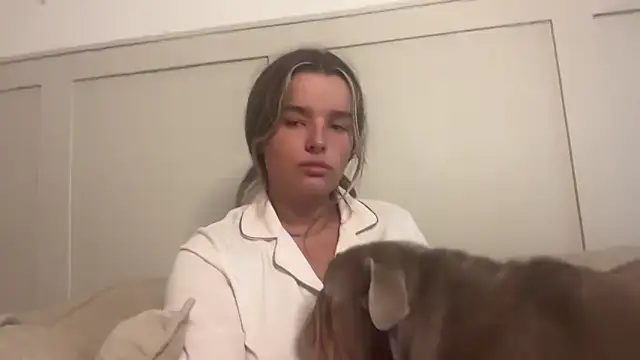 maisiesmithx online show from October 4, 12:05 am