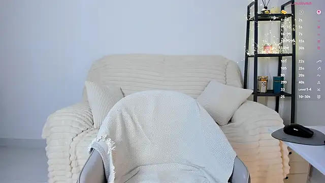 emydollyy online show from July 25, 7:48 am