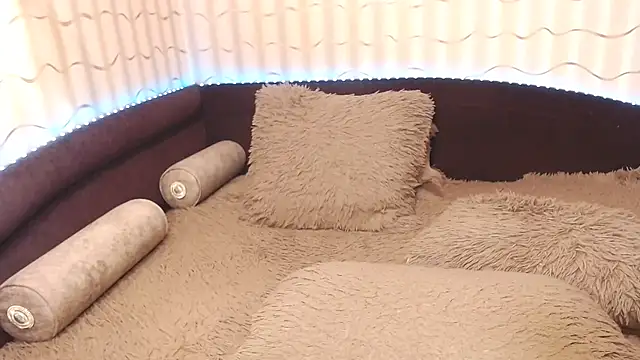 BustyKatty online show from November 2, 10:35 pm