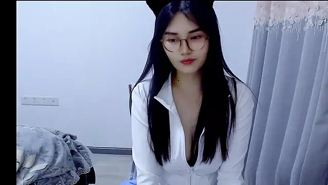 Little-sweet online show from November 5, 12:10 pm