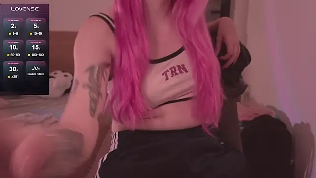 h2h0e online show from February 14, 9:50 pm