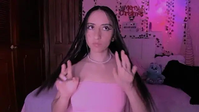 gabyye capprins online show from November 14, 12:43 am