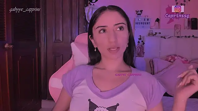 gabyye capprins online show from February 18, 12:21 am