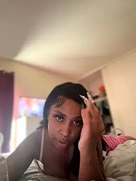 Snapshot of Honeydripping chatting on September 23, 6:28 pm Honeydripping online show from September 23, 6:28 pm