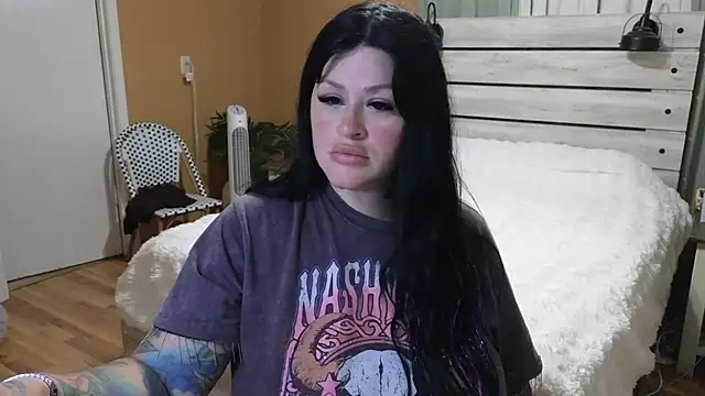 TexasTattooedHouseWife online show from April 13, 2:51 pm