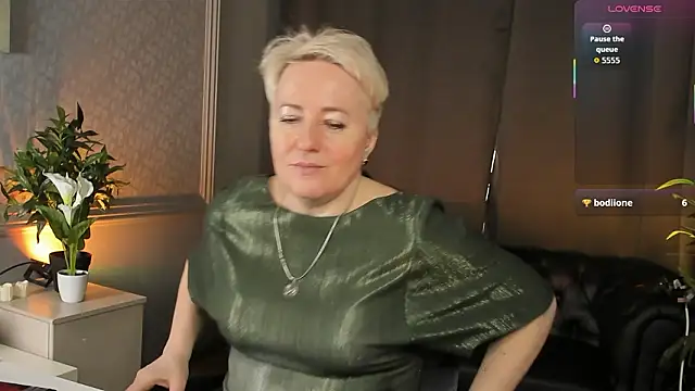 Nika Smit online show from February 15, 7:51 am