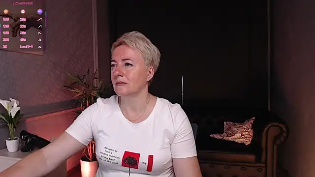 Nika Smit online show from July 5, 5:13 am