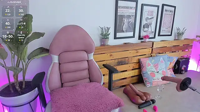 Alisson Boobs  online show from December 15, 8:25 pm