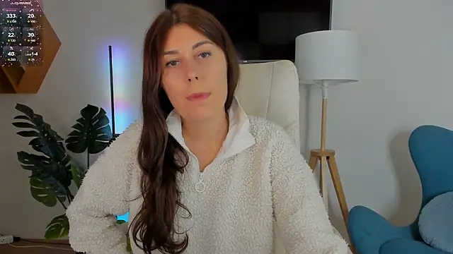 Hailey Green online show from September 27, 9:00 pm