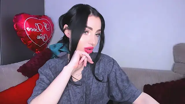 NancyLovee  online show from March 26, 4:09 pm