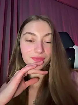 lady curls online show from February 28, 11:48 pm