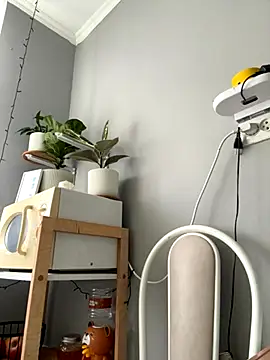 AmiLavs online show from November 15, 11:22 am