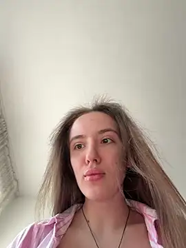 EmilyWi  online show from March 3, 1:28 pm