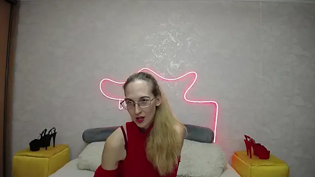 KlaryBrait online show from October 11, 11:36 am